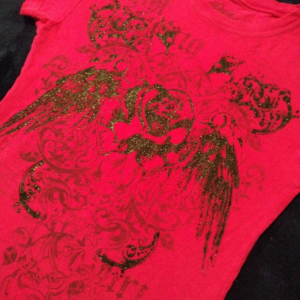 Fame & Fortune dark pink tee